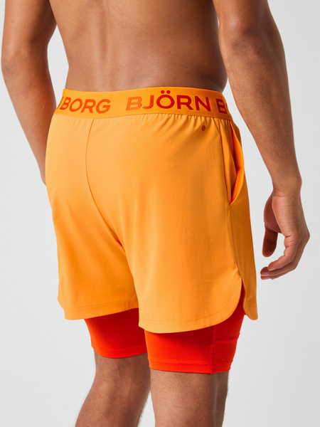 Björn Borg 2-in-1 shorts i orange med innershorts – baksida