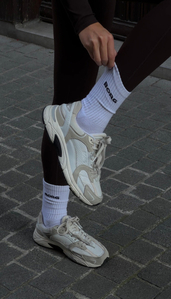 Womens Sneakers R3400