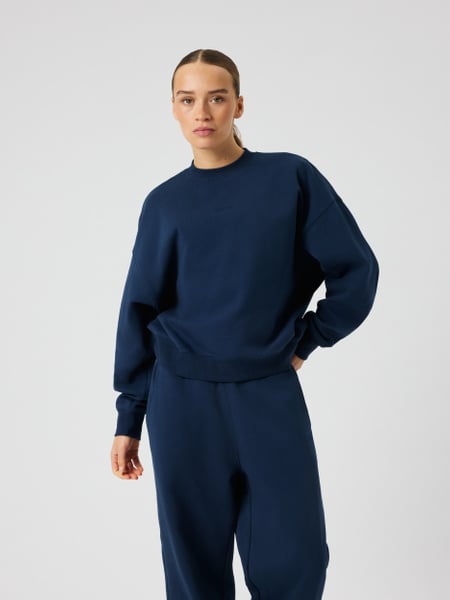 Studio Oversized Sweatshirt