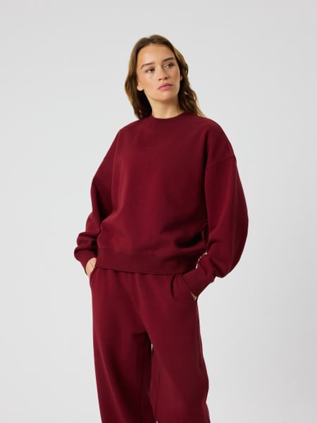 Studio Oversized Sweatshirt