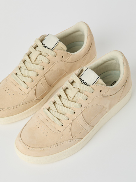 Björn Borg Court Suede sneakers i svinmocka, beige – baksida