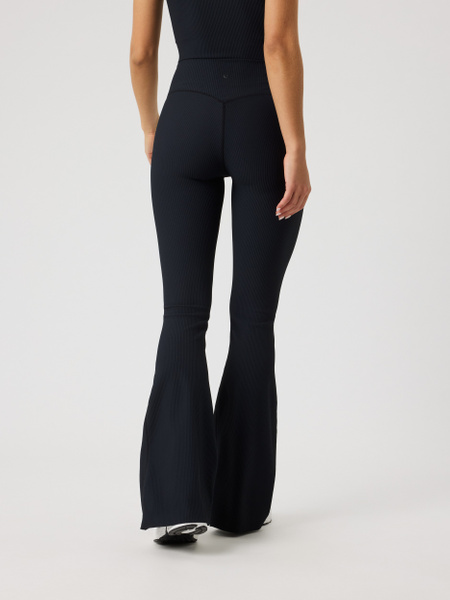 Björn Borg Studio ribbade flare-tights i svart – baksida