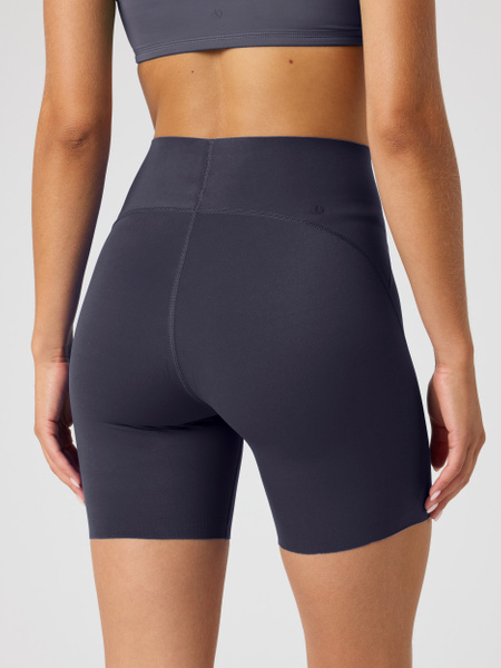 Björn Borg Sleek träningsshorts i marinblått – dam – baksida