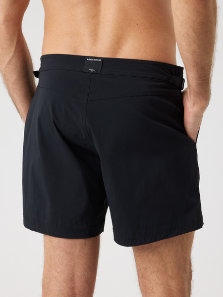 Björn Borg Tailored badshorts i svart med justerbar passform – baksida