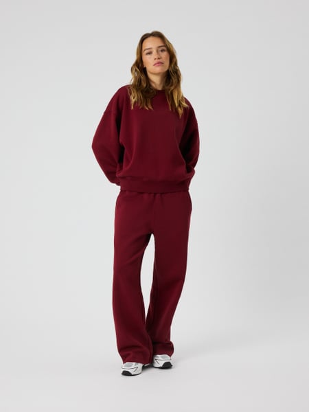 Studio Oversized Straight Sweatpants